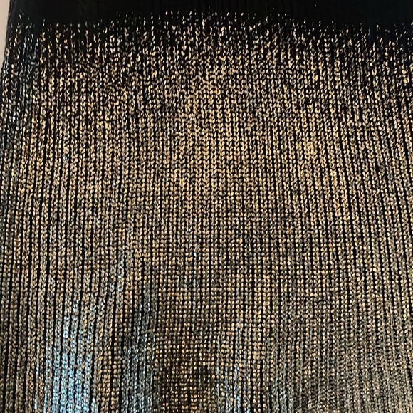 DESIGN History Black and Gold OPEN SHOULDER Sweater - Picture 4 of 5